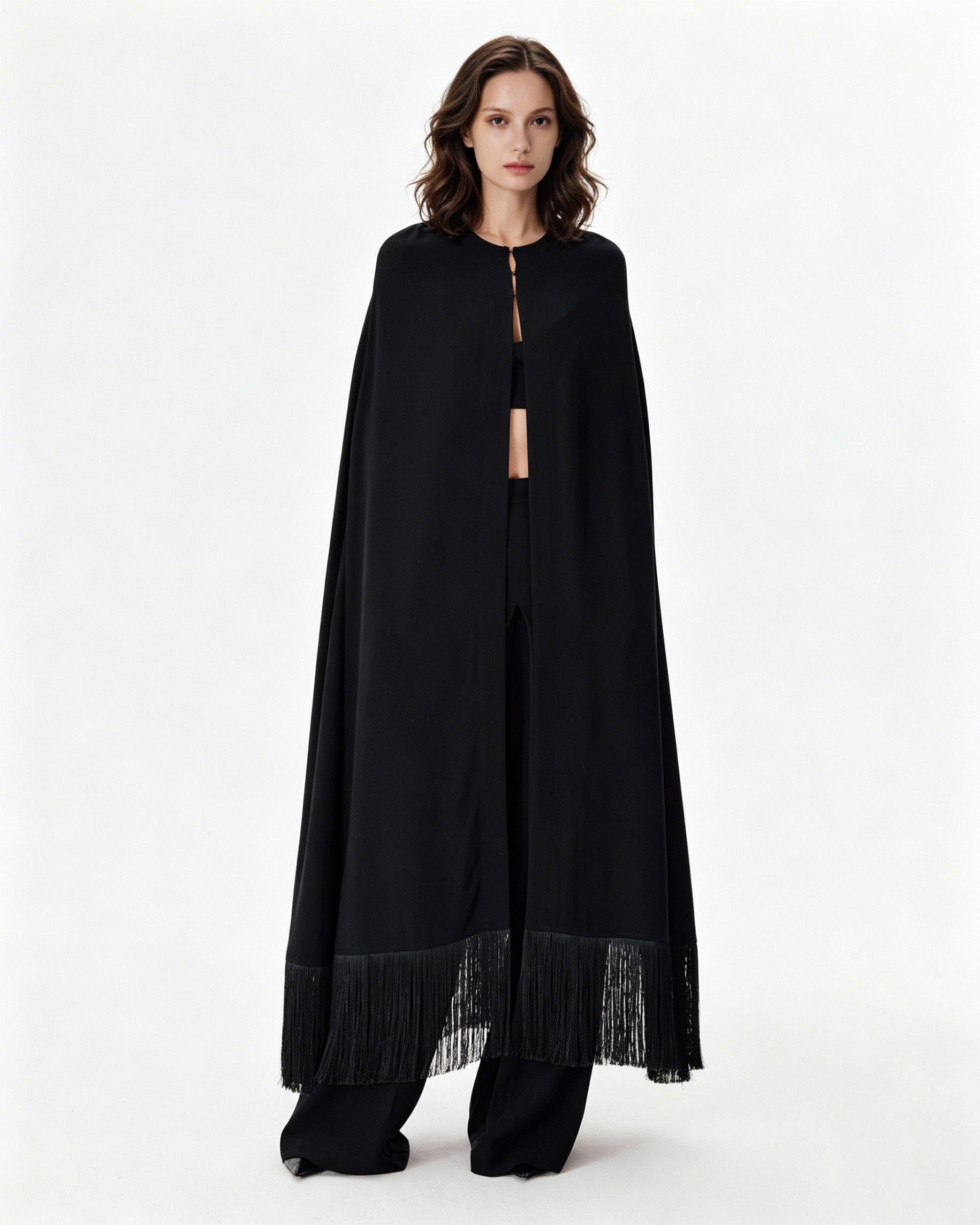 Noir Éclipse Drape Cape