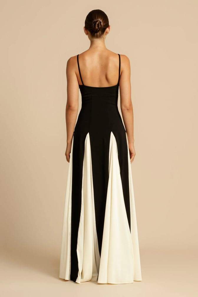 Elara Sweetheart A-Line Maxi Dress