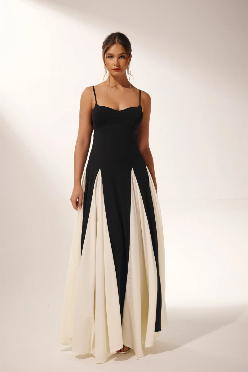Elara Sweetheart A-Line Maxi Dress