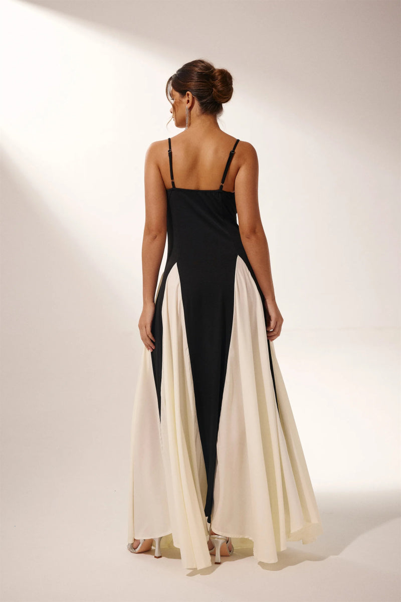 Elara Sweetheart A-Line Maxi Dress