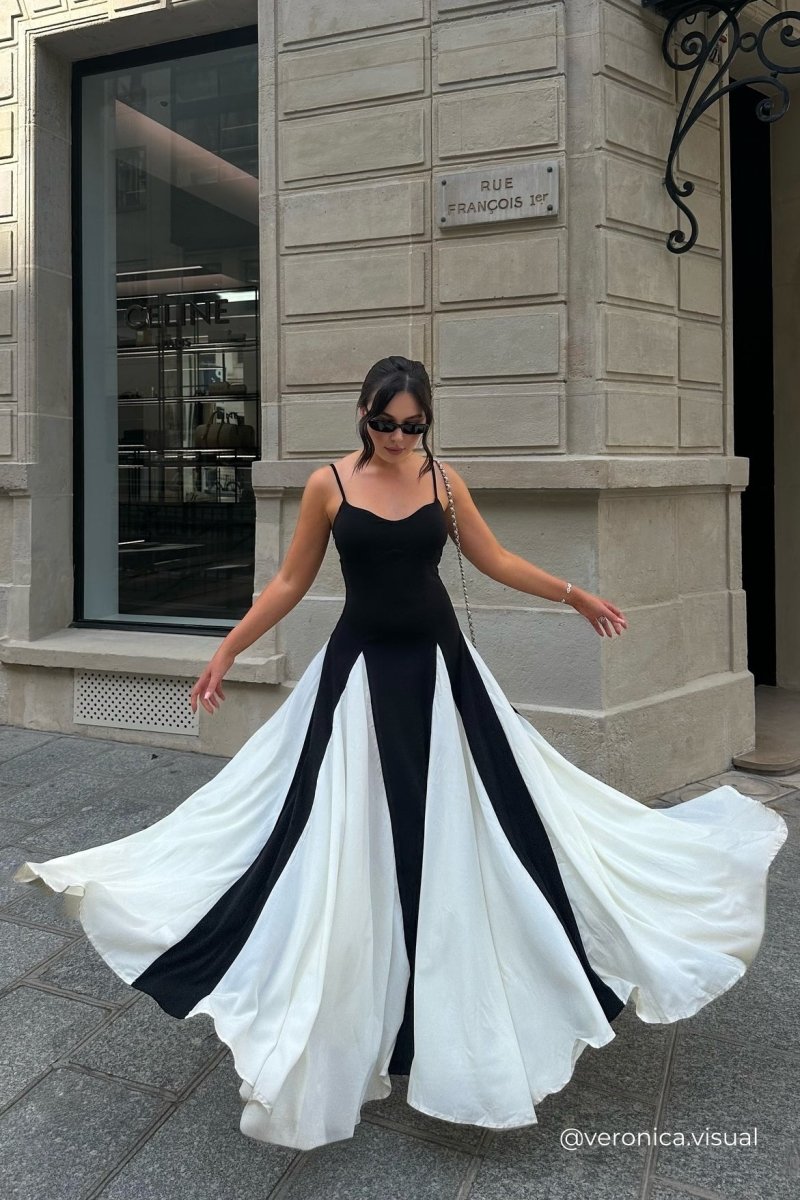 Elara Sweetheart A-Line Maxi Dress