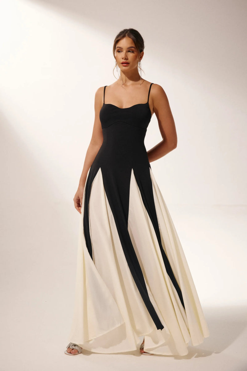 Elara Sweetheart A-Line Maxi Dress